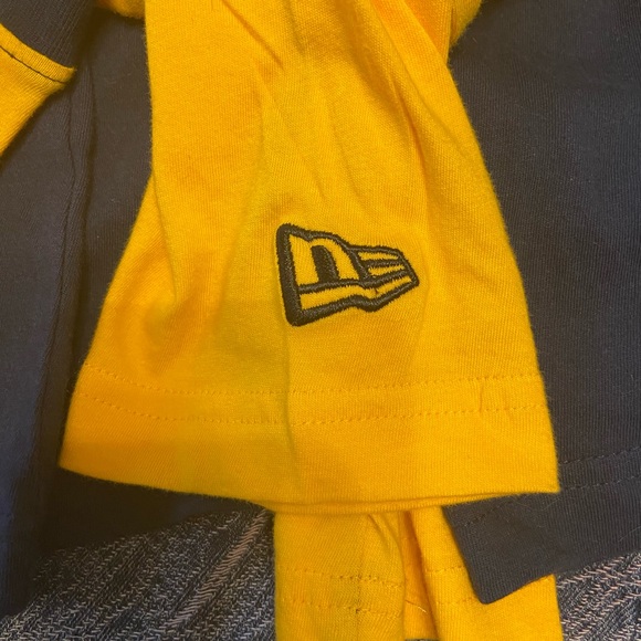 NWT Milwaukee Brewers Men’s long sleeve t-shirt size Medium - Picture 7 of 7